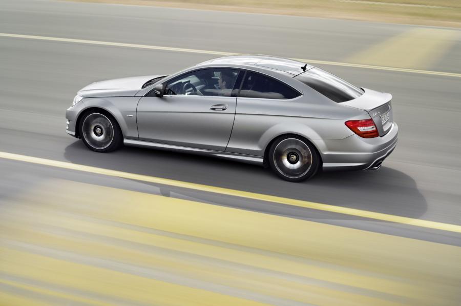  Mercedes-Benz C250 Coupe Sport 2012 года  (фото 7 из 10)